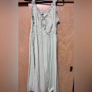 NWOT Old Navy smocked waist maxi dress size L